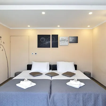 Mirela 2145 Apartman