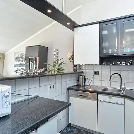 Mirela 2145 Apartamento