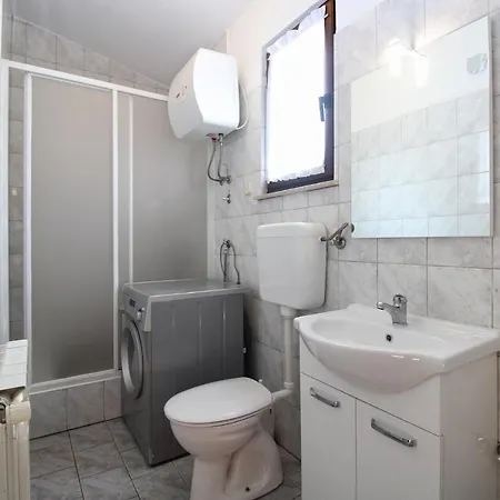 Mirela 2145 Apartamento Fažana