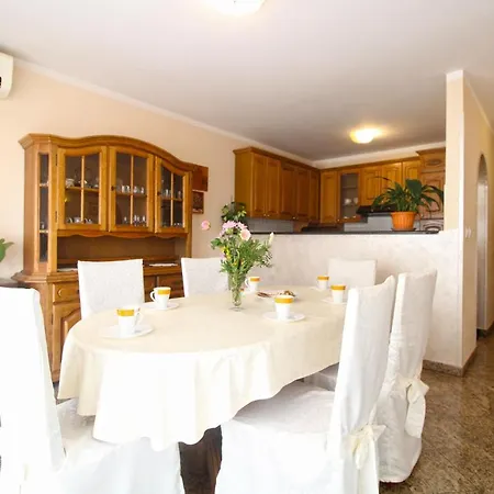 Apartamento Mirela 2145