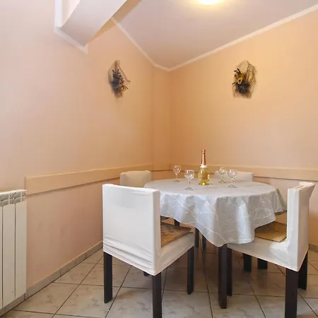 Apartment Mirela 2145
